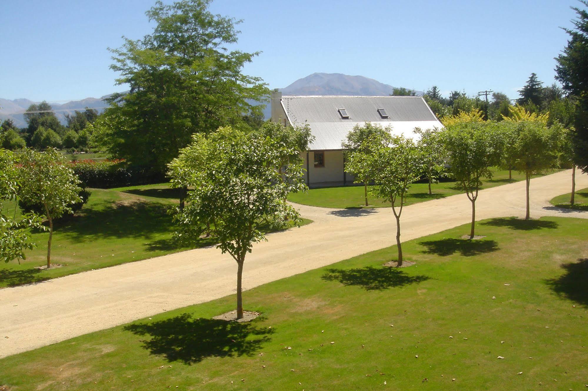 Whitestone Cottages Windwhistle Esterno foto